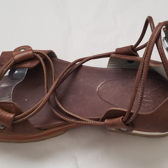 Leather Sandals - Picture 7 of 8